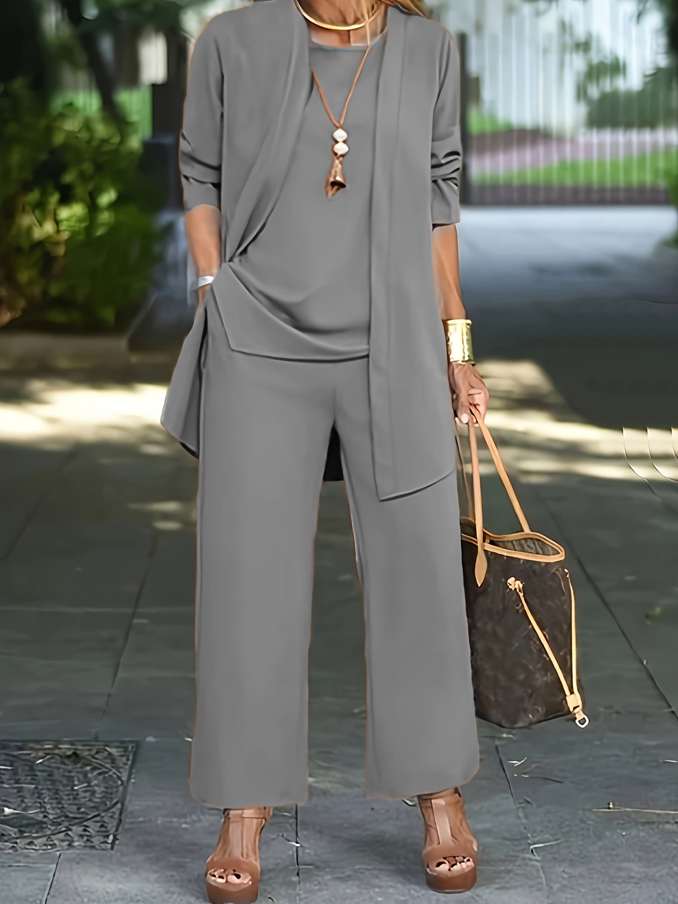 Eva - Chic Solid Three-Piece Outfit Set