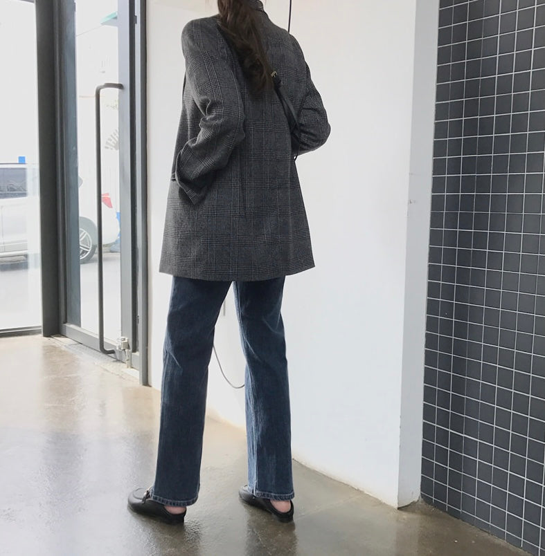 Loose-Fit Plaid Blazer